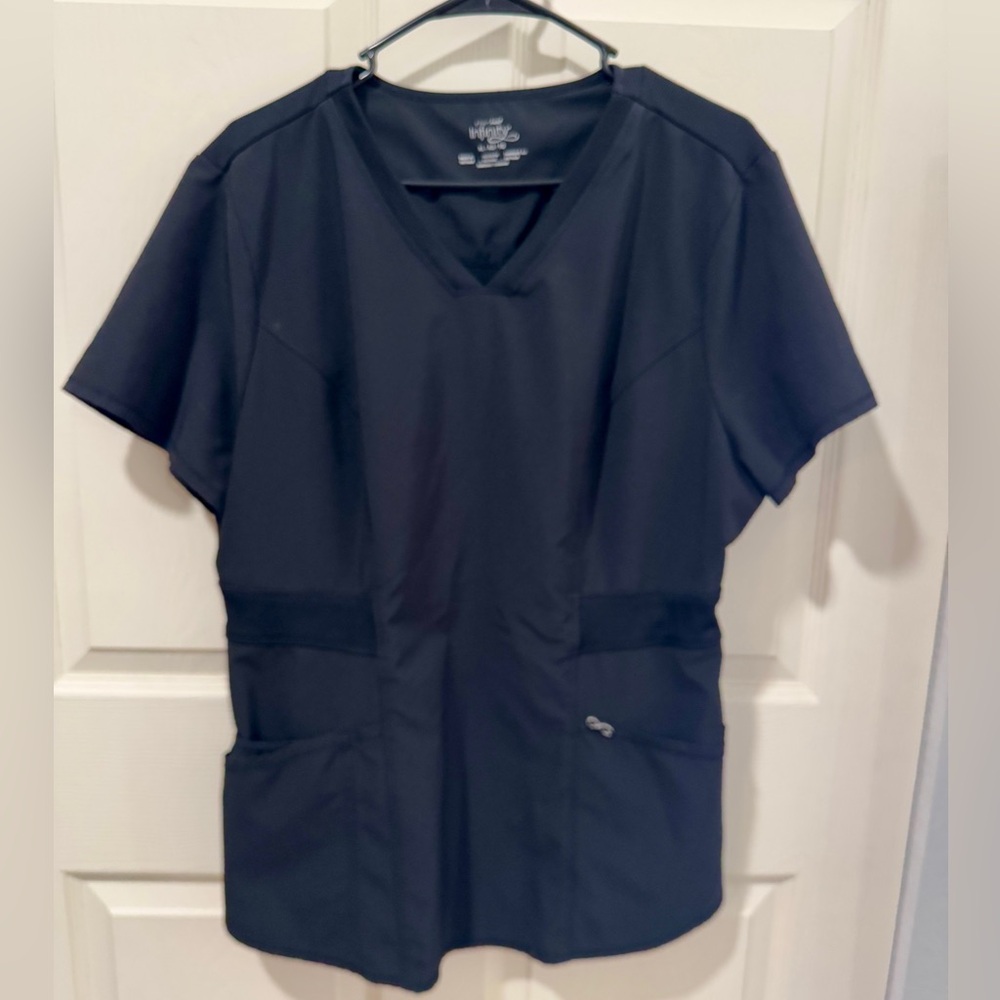 Infinity Cherokee V-Neck Women's Nurse Scrub Top, 4-Way Stretch